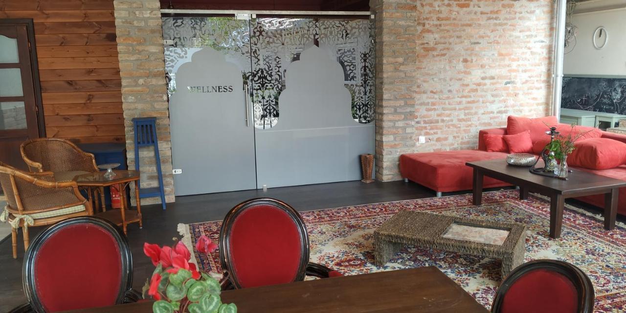 Romantika Panzio Guest house Gyula